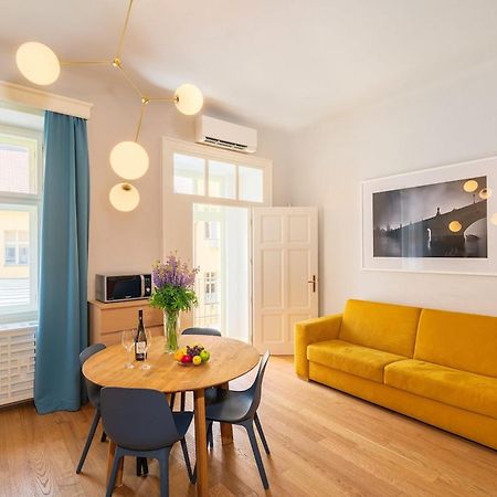 Quiet City Center Apartment In Hip & Foodie Area Praga Exterior foto