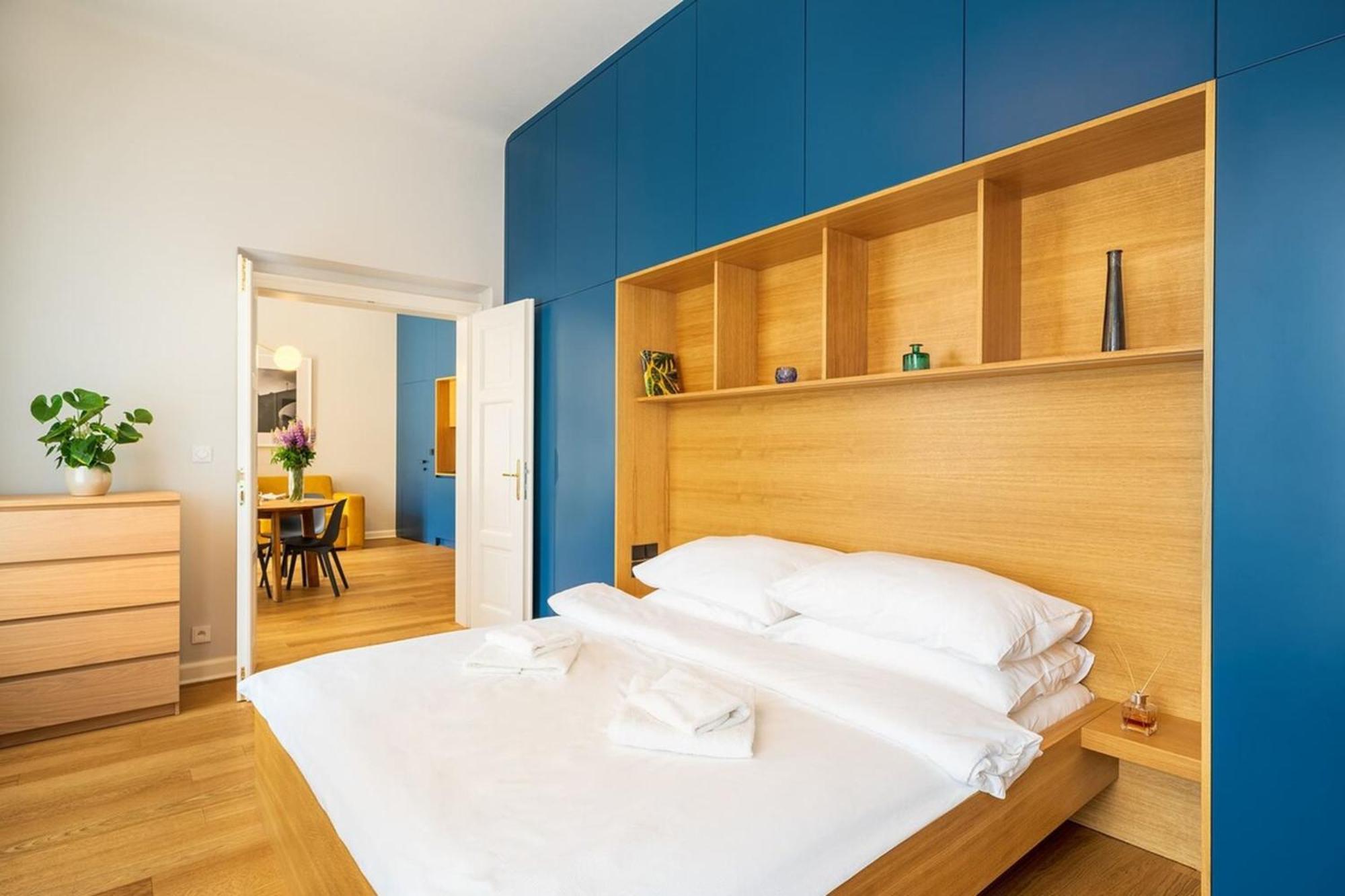 Quiet City Center Apartment In Hip & Foodie Area Praga Exterior foto